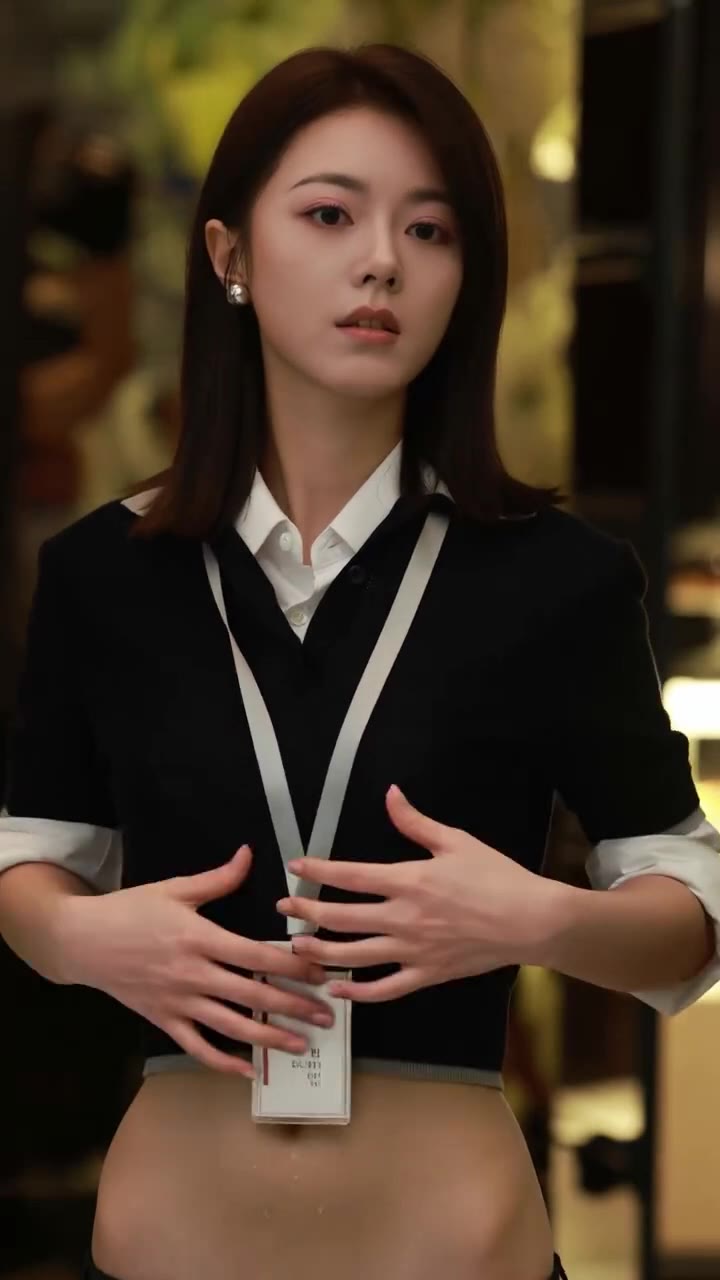 赵今麦_看着清纯的小妹妹_也到了骚穴需要被抽插才能满足的年纪-秘密图库