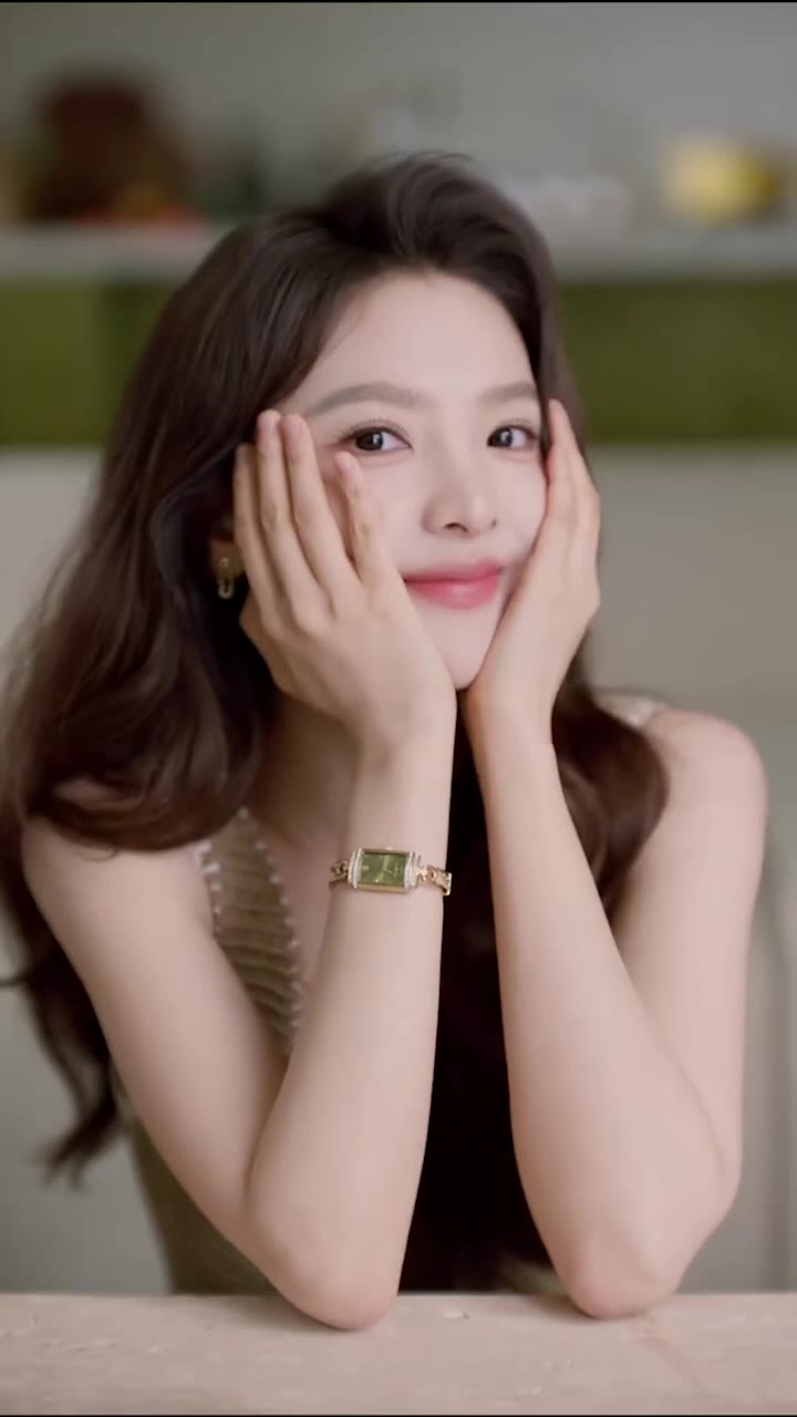 章若楠_看着清纯女大_实际就是个人尽可夫的骚婊子-秘密图库