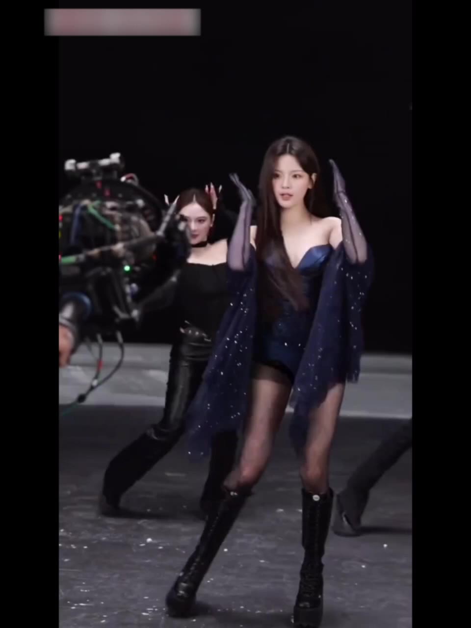 杨超越_骚母狗求金主爸爸们用力干她_请她喝精液本人原声配音-秘密图库